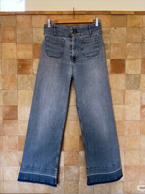 Pilcro *High Waisted* Jeans w *Raw Edge Bottom* - Size 28